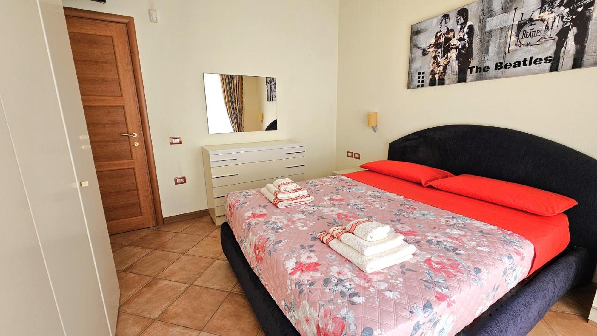 Holiday Poetto Cagliari Exterior photo